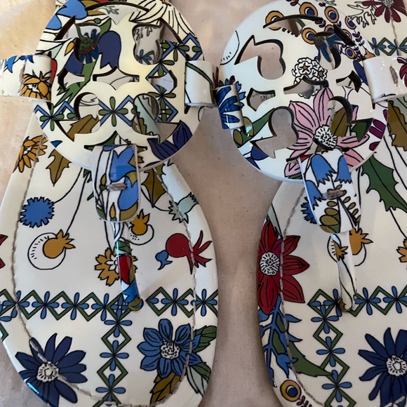 Tory Burch Meadow Sweet Sandals - Picture 4 of 6